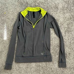 Workout pull over